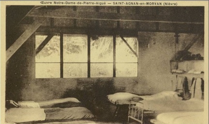 Saint Agnan Oeuvre Notre-Dame-de-Pierre-Aiguë -dortoir