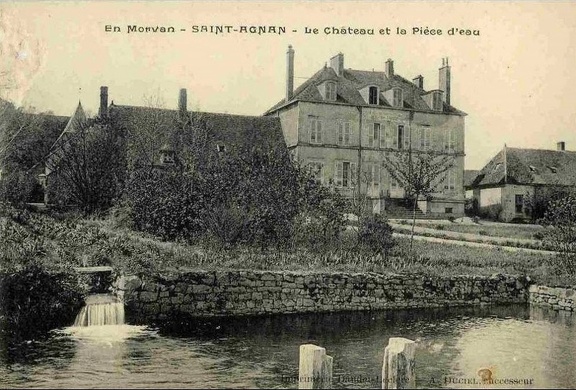 Saint Agnan Château et pièce d'eau