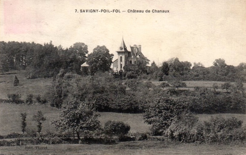 Savigny Poil Fol chateau de Chanaux.jpg