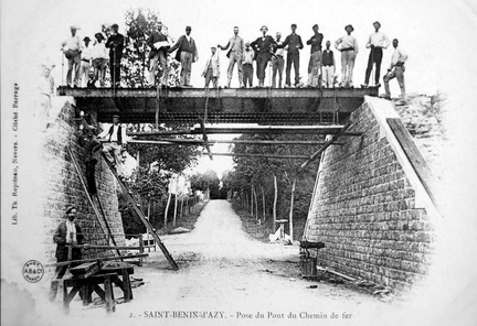 Saint Benin d'Azy Pose du pont du chemin de fer