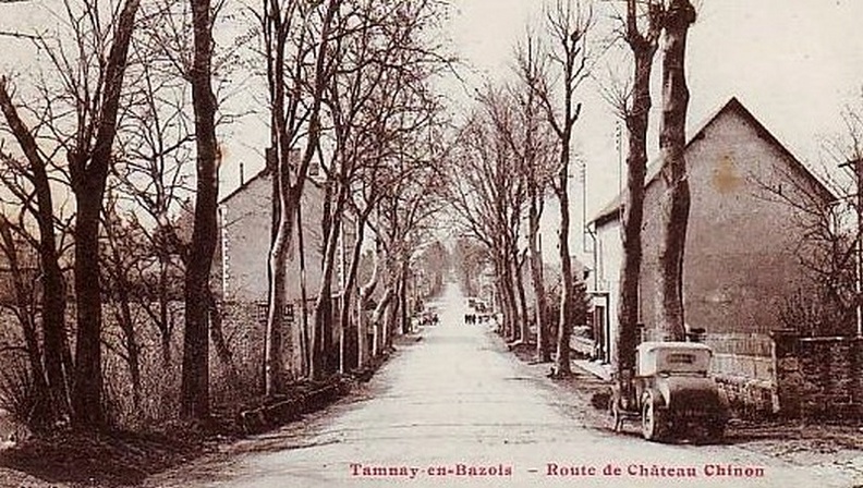 Tamnay en Bazois  Route_de_Chateau_Chinon.jpg