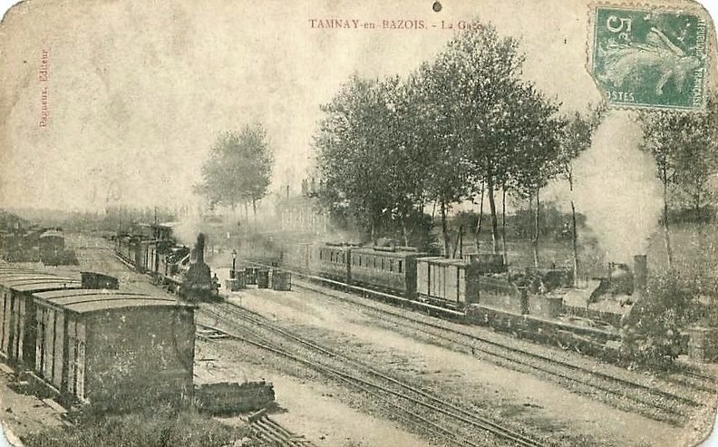 Tamnay en Bazois gare 1.jpg