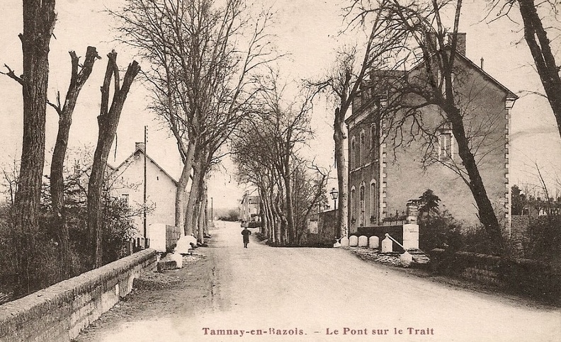 Tamnay en Bazois pont 2.jpg