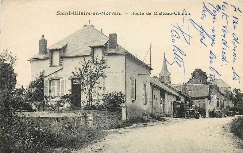 Saint Hilaire en Morvan_Route de Château-Chinon.jpg