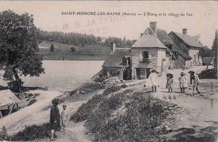 Saint Honoré les Bains Etang et village de Seu