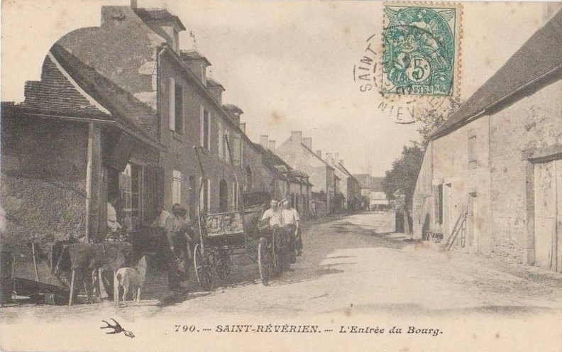 Saint Révérien_Entrée du bourg.jpg