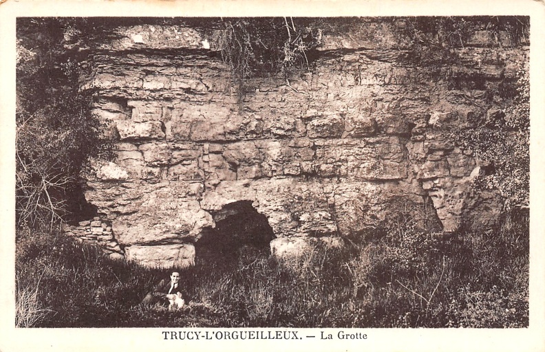 Trucy l'Orgueilleux grotte.jpg
