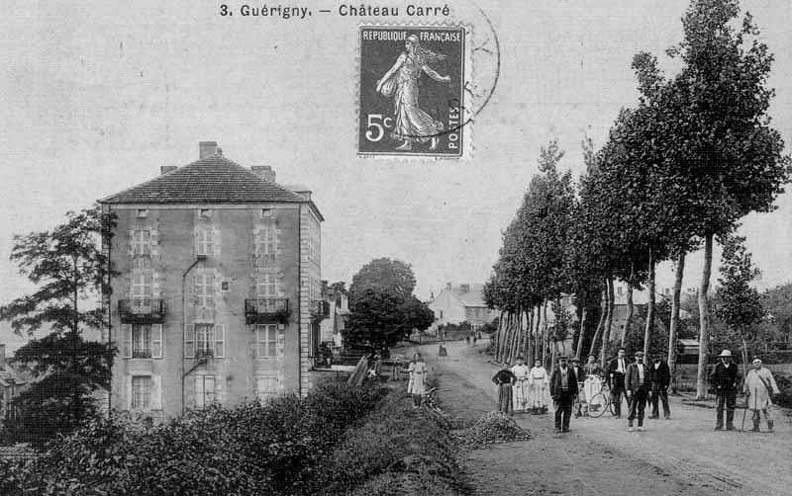 Urzy chateau carré.jpg