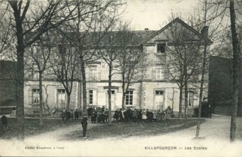 Villapourçon écoles.jpg