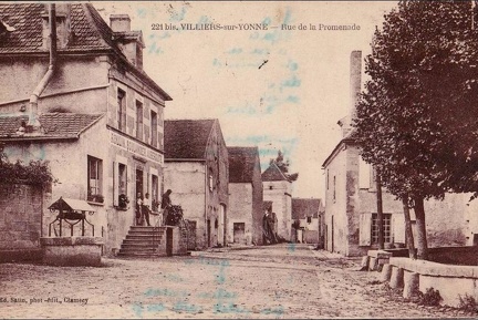 Villiers sur Yonne rue de la Promenade