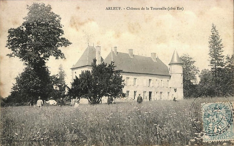 Arleuf-Chateau-de-la-Tournelle-cote-Est.jpg