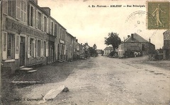 Arleuf-Rue-Principale