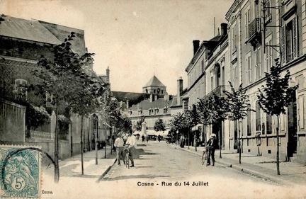 Cosne sur Loire rue du 14 juillet