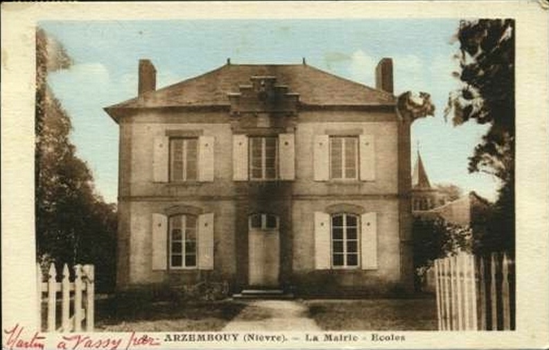 Arzembouy_Mairie et écoles.jpg