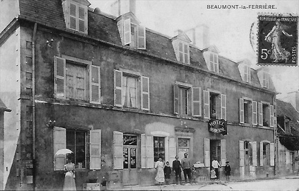 Beaumont la Ferrière Boulangerie et hôtel moderne