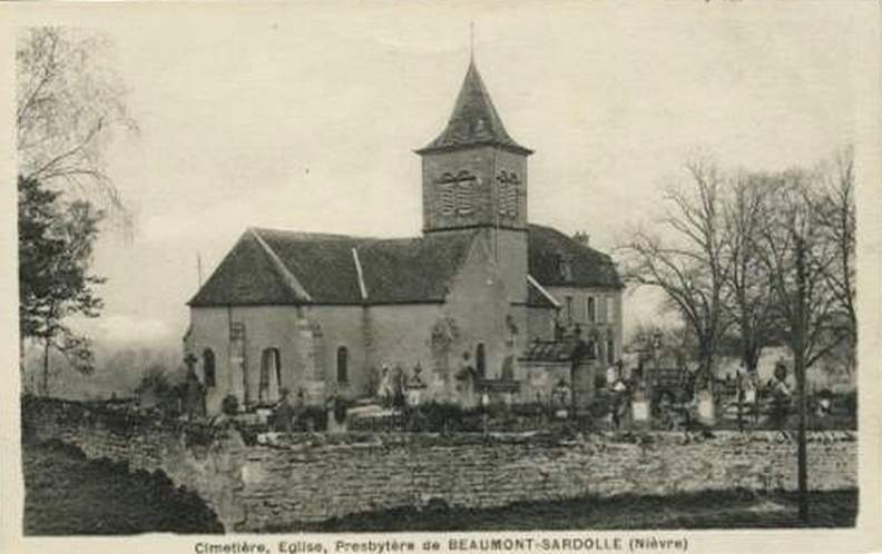 Beaumont Sardolles_Cimetière église presbytère.jpg