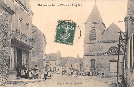 Billy sur Oisy Place de l'église