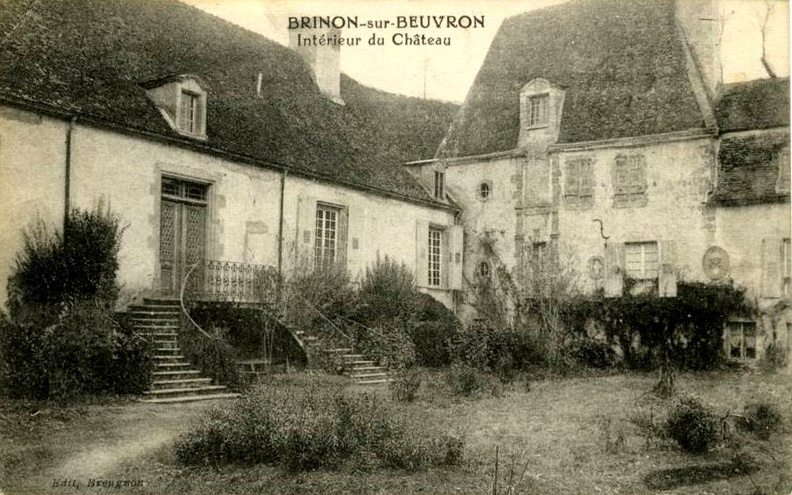Brinon sur Beuvron Château intérieur