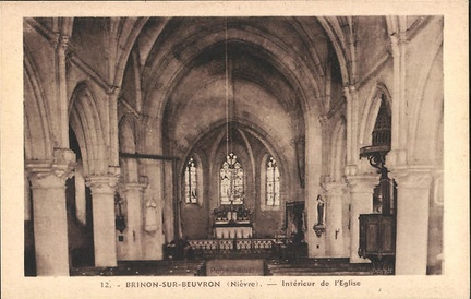 Brinon sur Beuvron Eglise intérieur