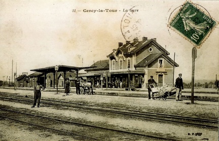 Cercy la Tour Gare1
