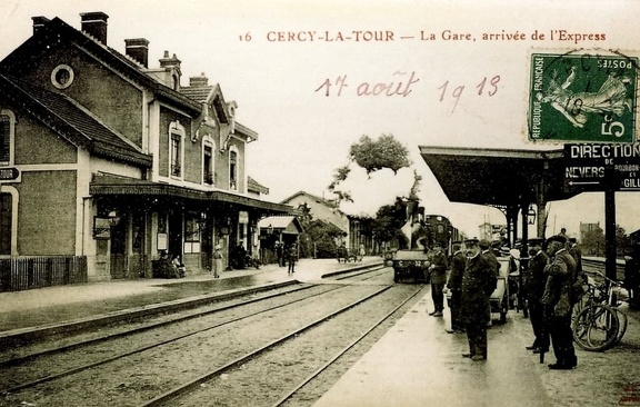 Cercy la Tour Gare2