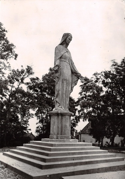 Cercy la Tour_Monument diocésain commémoratif du centenaire Notre-Dame du Nivernais1.jpg