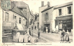 Cercy la Tour Rue du commerce