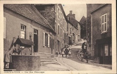 Cercy la Tour Rue pittoresque