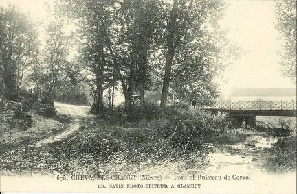 Chevannes Changy Pont et ruisseau de Corvol