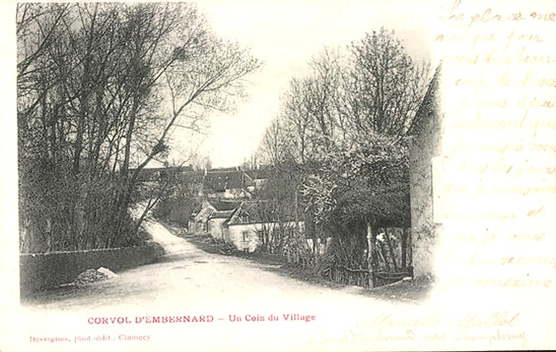 Corvol d'Embernard_Coin du village.jpg