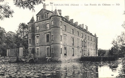 Couloutre Château fossés