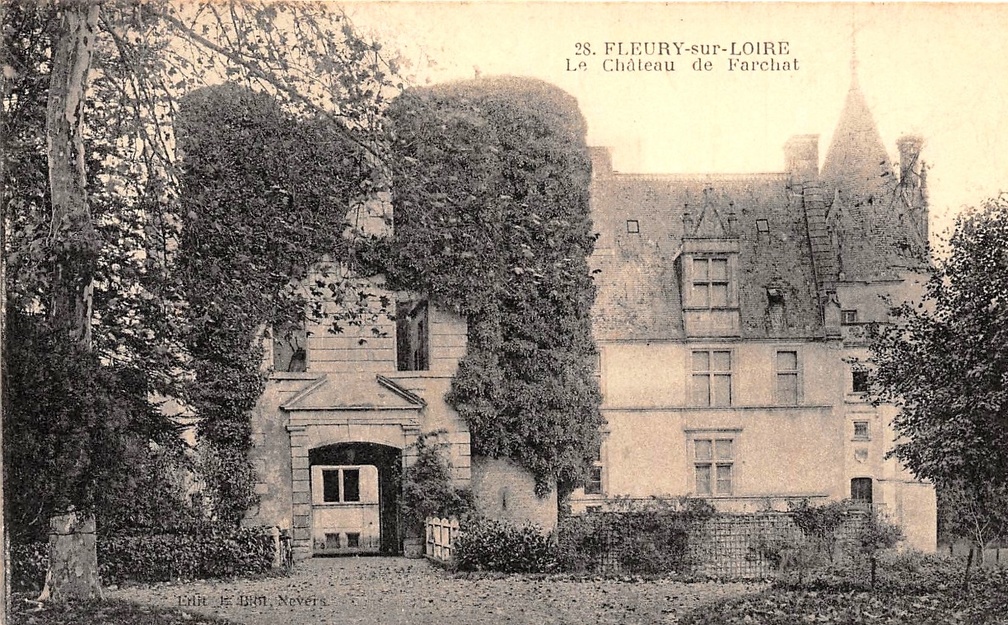 Fleury sur Loire Château de Farchat1