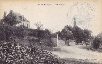 Fleury sur Loire Coin du village