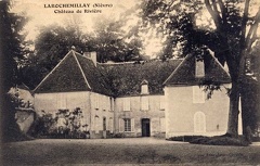 Larochemillay chateau de Rivière