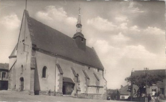 Moux Eglise