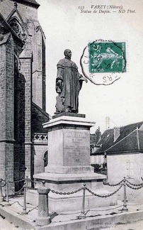 Varzy statue de Dupin