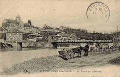 Cercy la Tour pont et écluse