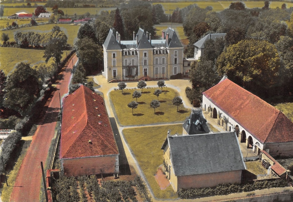 Chantenay Saint Imbert Château des Genevrières vue aérienne