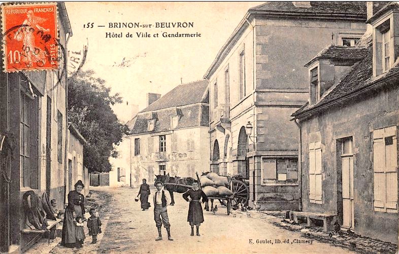 Brinon sur Beuvron mairie gendarmerie.JPG
