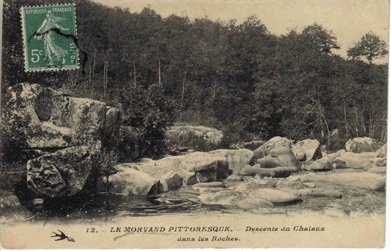 Chalaux_Descente du Chalaux dans les roches.jpg
