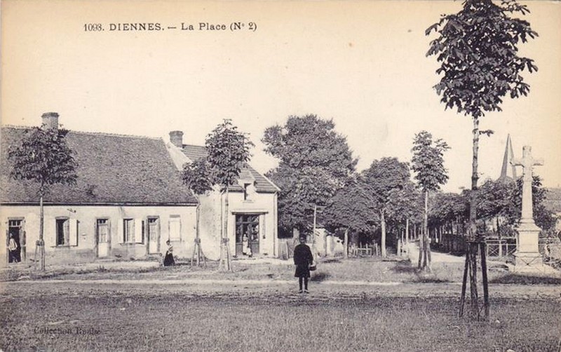 Diennes Aubigny place 2