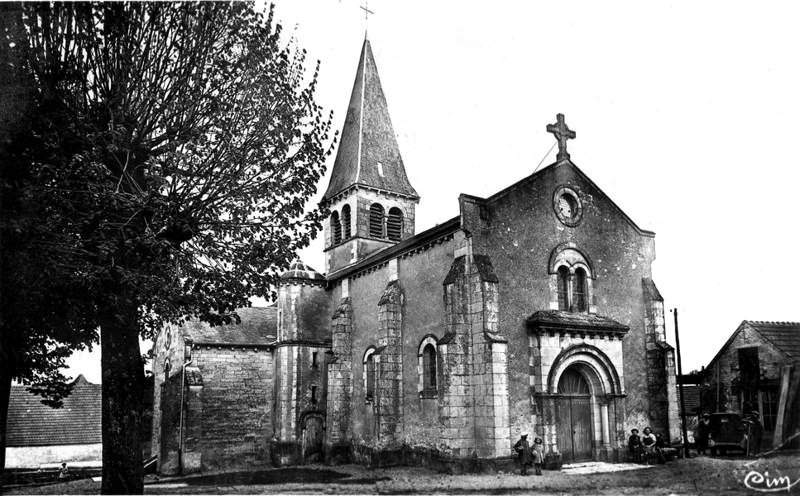 Luthenay Uxeloup église