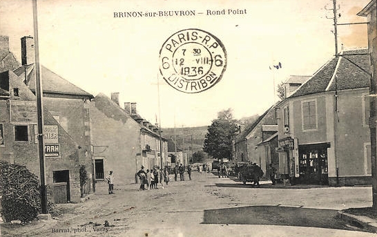 Brinon sur Beuvron_Rond-point.jpg