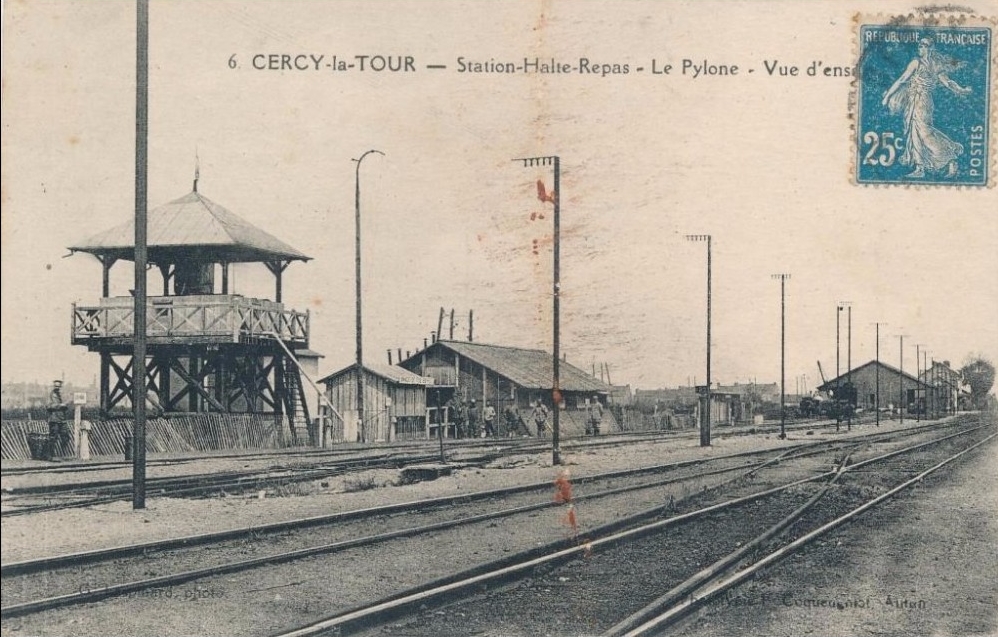 Cercy la Tour Station halte-repas
